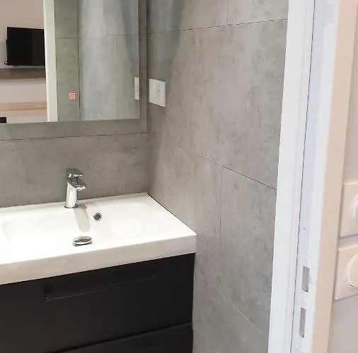 Corsaire 4j شقة *